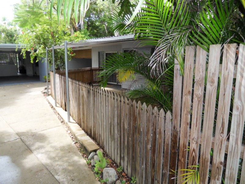 1-2/32 Anderson, Trinity Beach QLD 4879