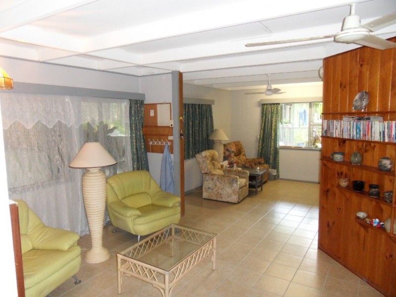 1-2/32 Anderson, Trinity Beach QLD 4879