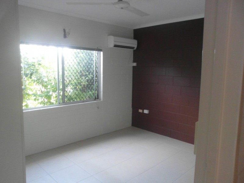 5 Coolum Close, Kewarra Beach QLD 4879