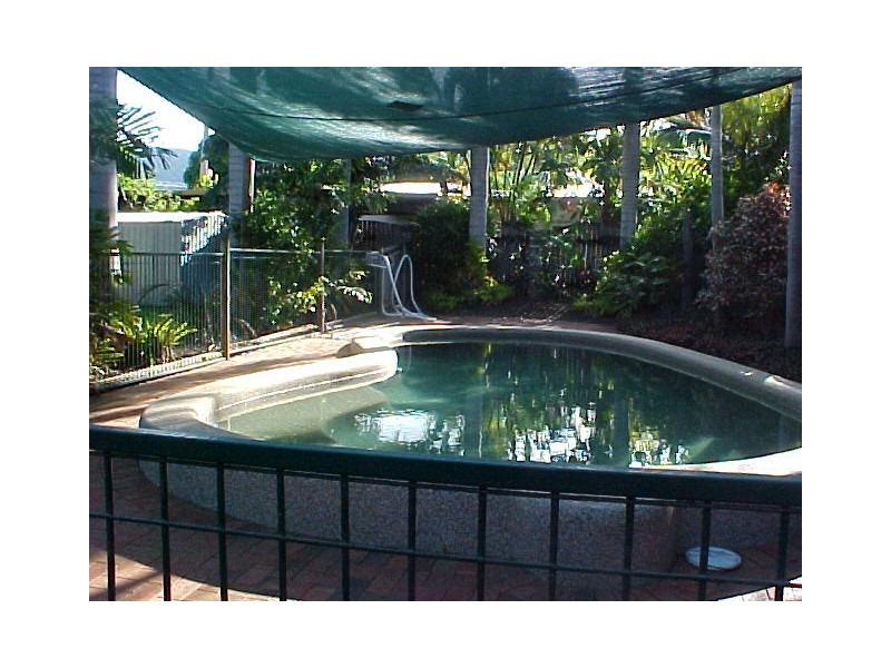 5 Coolum Close, Kewarra Beach QLD 4879