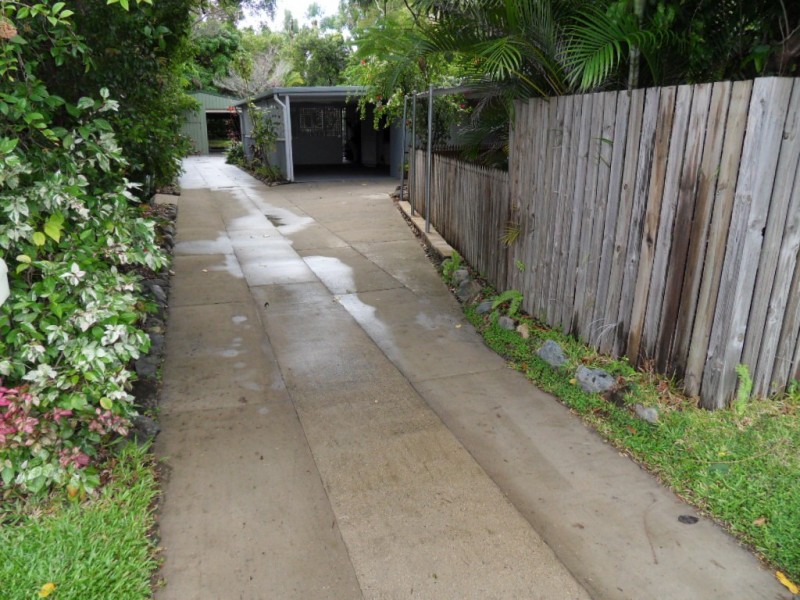 2/32 Anderson Street, Trinity Beach QLD 4879