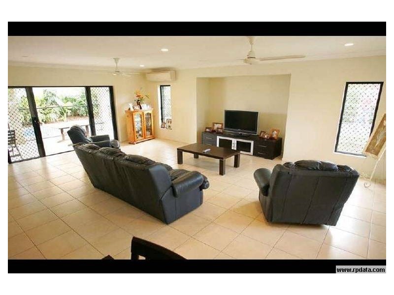 30 Moojeeba Way, Trinity Park QLD 4879
