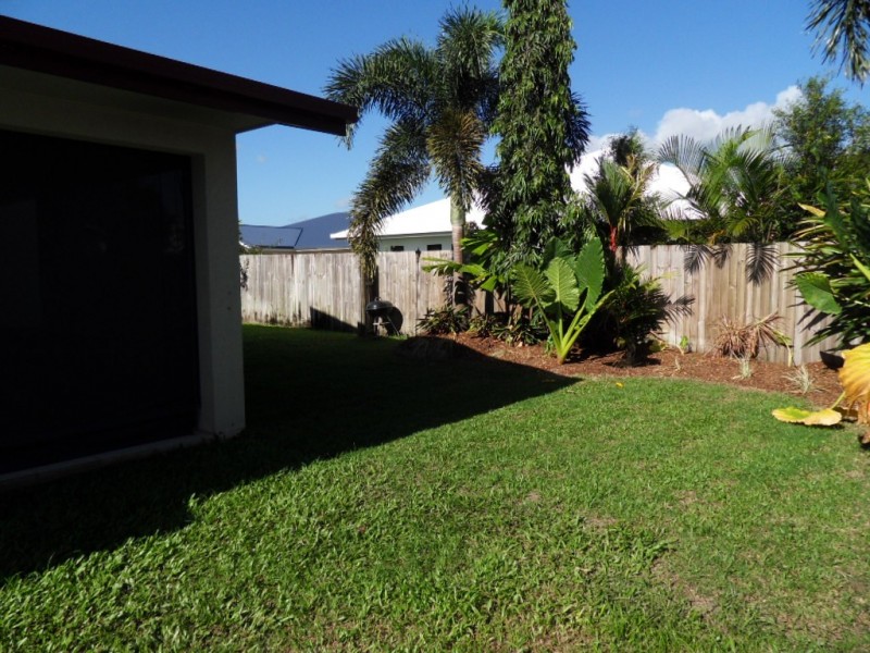 30 Moojeeba Way, Trinity Park QLD 4879