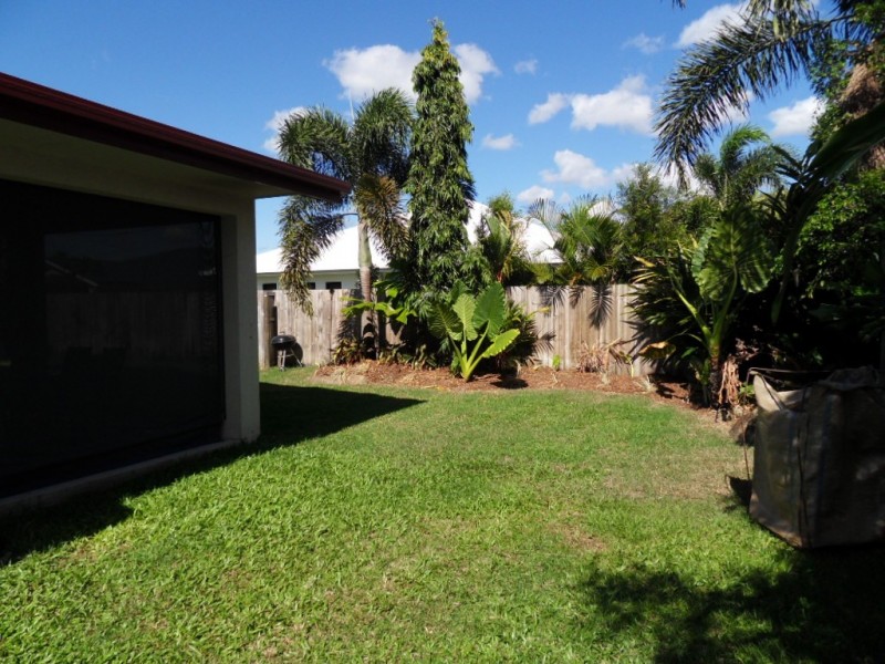 30 Moojeeba Way, Trinity Park QLD 4879