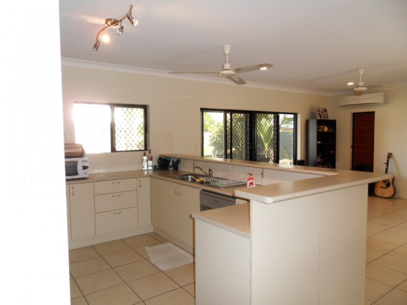 30 Moojeeba Way, Trinity Park QLD 4879