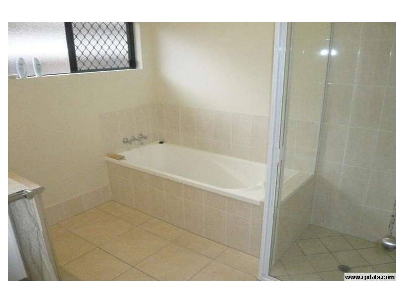 30 Moojeeba Way, Trinity Park QLD 4879