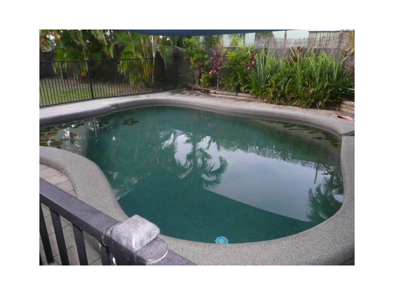 18 Whale Close, Kewarra Beach QLD 4879