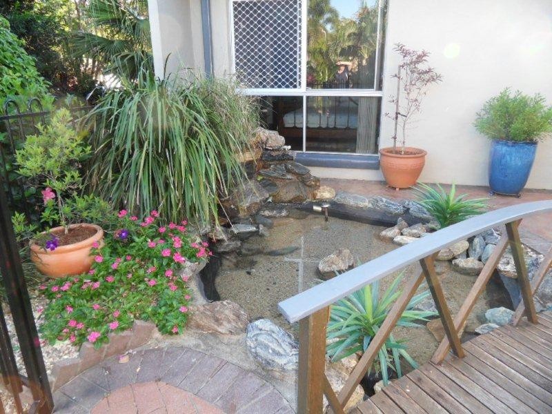 16 Walnut Street, Holloways Beach QLD 4878