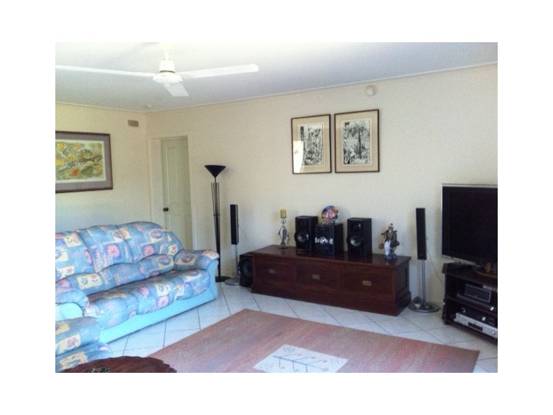 16 Walnut Street, Holloways Beach QLD 4878