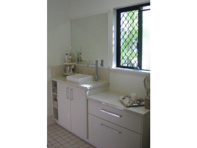 10/65 Cedar Road, Palm Cove QLD 4879