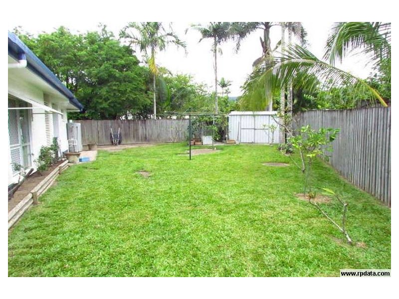 15 Manly Close, Kewarra Beach QLD 4879