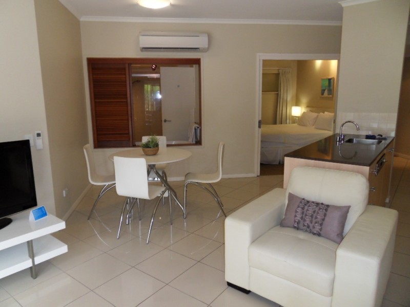 512/49 Williams Esplanade, Palm Cove QLD 4879