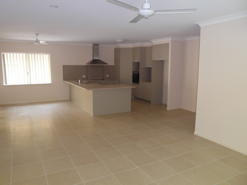 10 Hideaway Close, Palm Cove QLD 4879