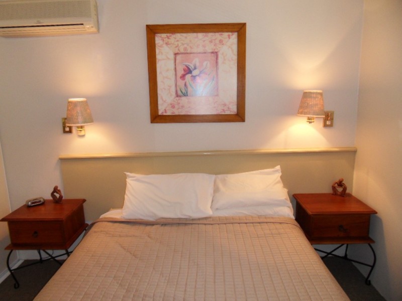 416 Coral Coast Drive, Palm Cove QLD 4879