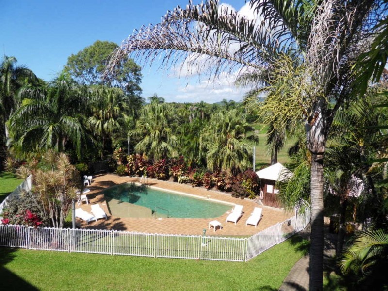 416 Coral Coast Drive, Palm Cove QLD 4879