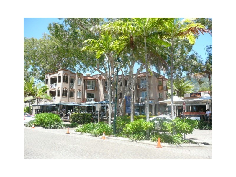 305/139 Williams Esplanade, Palm Cove QLD 4879