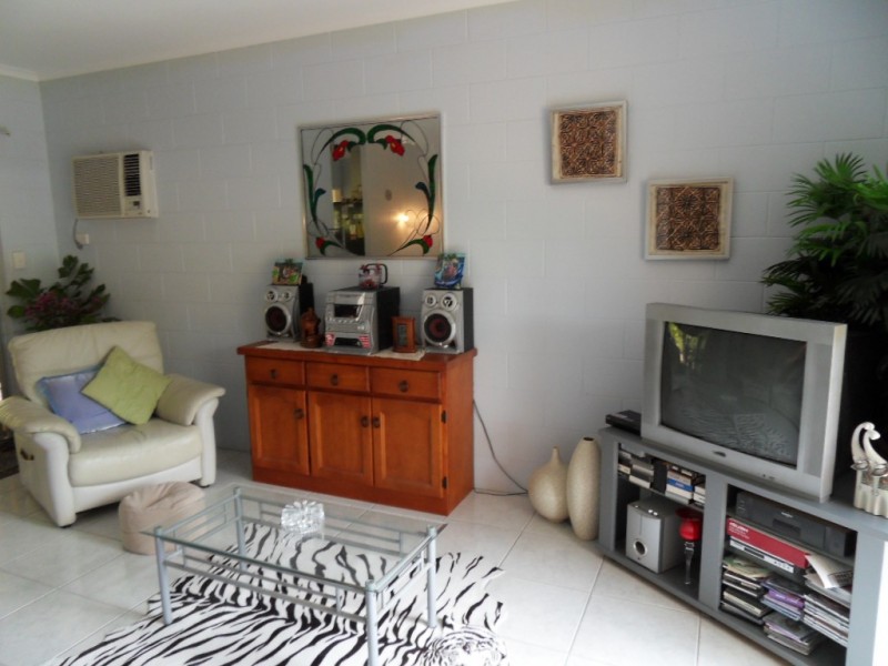 15 Strombus Avenue, Trinity Beach QLD 4879