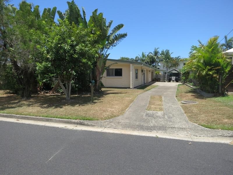2/6 Bursa St, Palm Cove QLD 4879