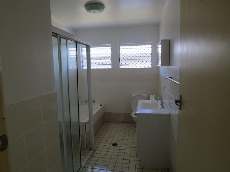 2/6 Bursa St, Palm Cove QLD 4879