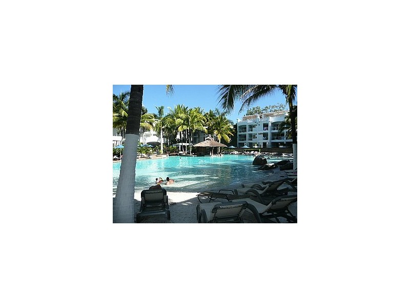 5437/123 Williams Esplande, Palm Cove QLD 4879