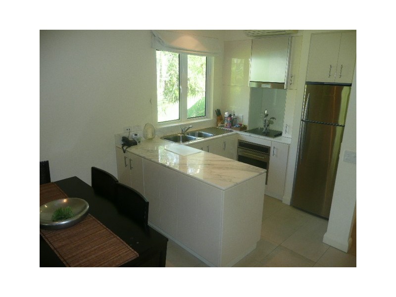 5437/123 Williams Esplande, Palm Cove QLD 4879