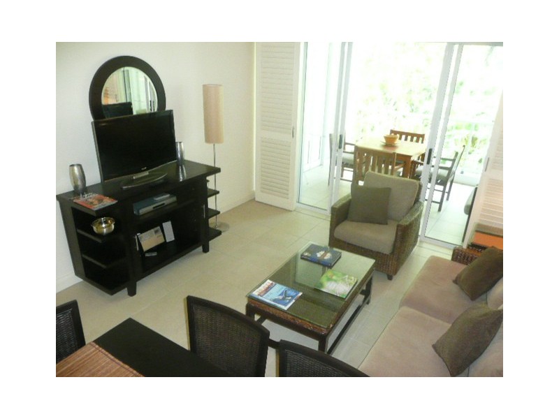 5437/123 Williams Esplande, Palm Cove QLD 4879