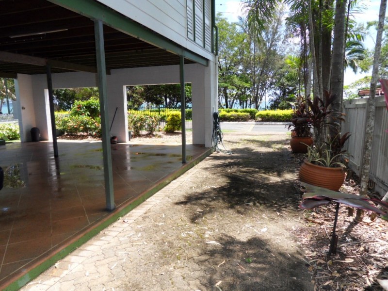 131 Arlington Esplanade, Clifton Beach QLD 4879