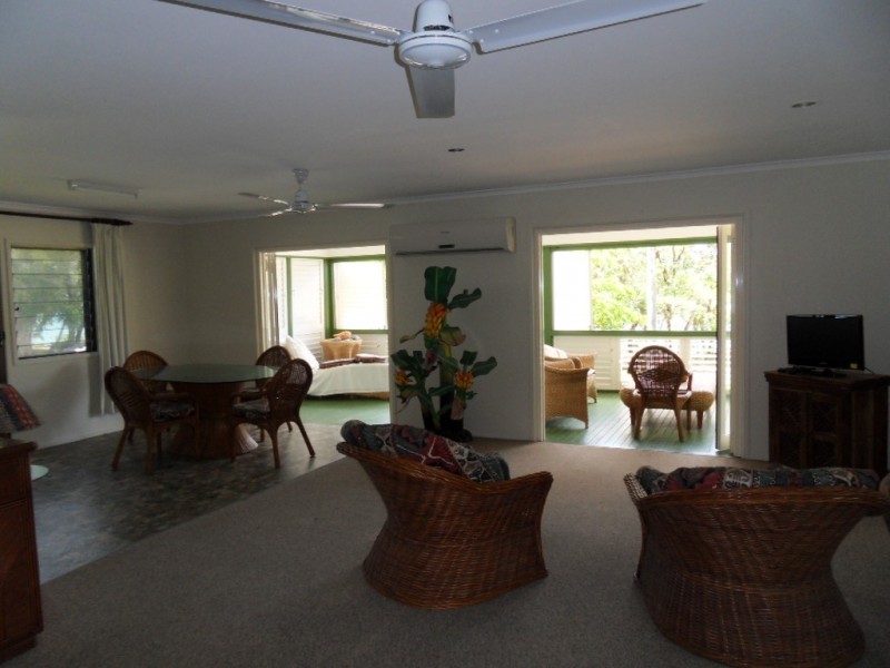 131 Arlington Esplanade, Clifton Beach QLD 4879