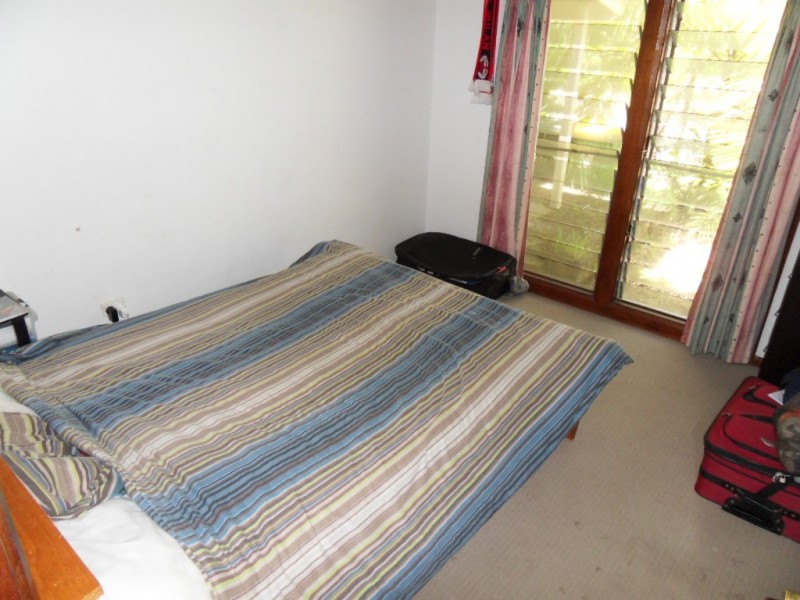 33 Thais Street, Palm Cove QLD 4879