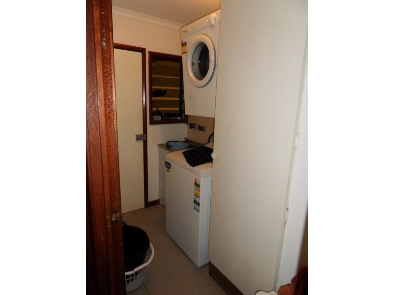 33 Thais Street, Palm Cove QLD 4879