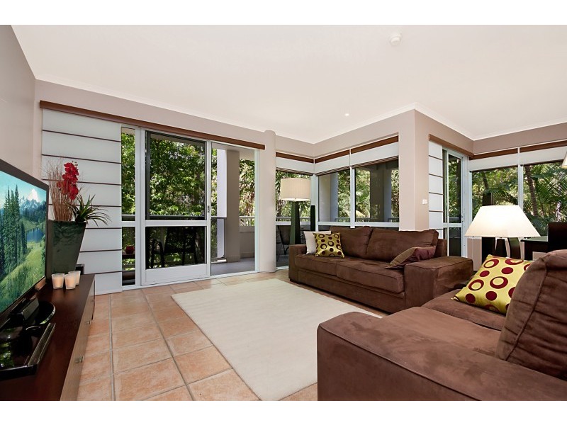 222 Coral Coast Drive, Palm Cove QLD 4879