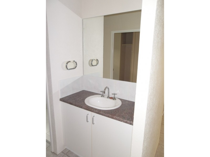 3 Lamb St, Smithfield QLD 4878