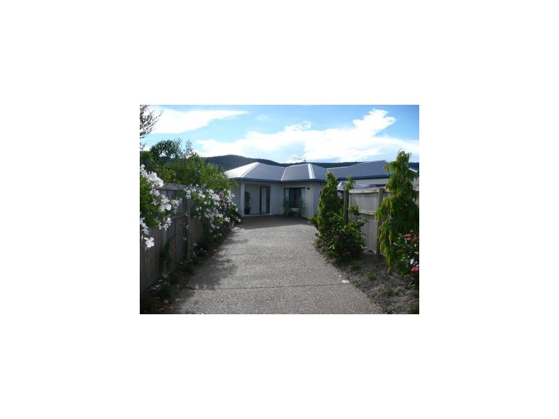 14 Mia Street, Kewarra Beach QLD 4879