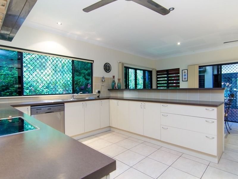Clifton Beach QLD 4879