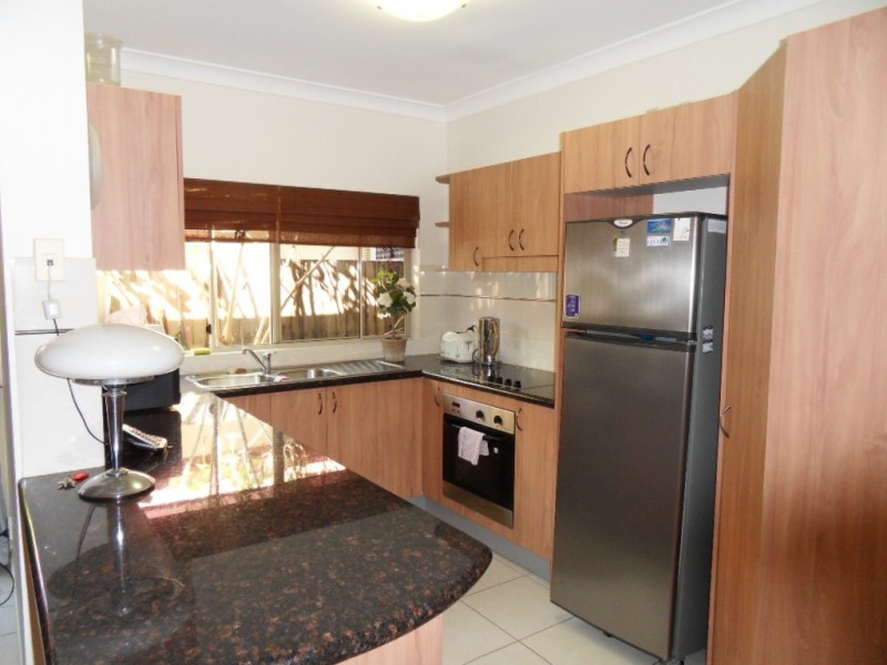 97a Cedar Rd, Palm Cove QLD 4879