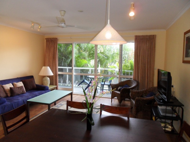 315 Coral Coast Drive, Palm Cove QLD 4879