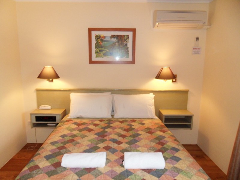 315 Coral Coast Drive, Palm Cove QLD 4879