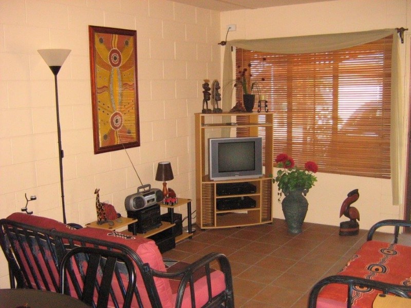 10/9-11 Amphora St, Palm Cove QLD 4879