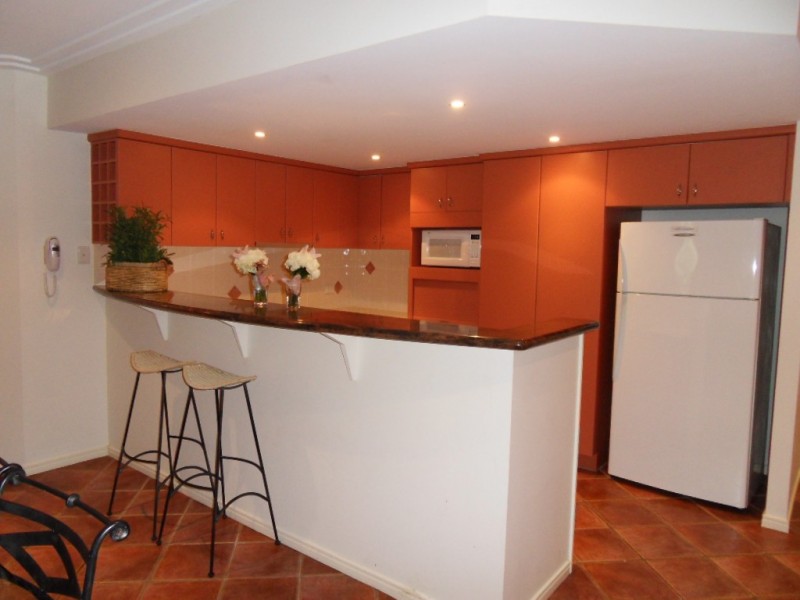 17/23 Veivers Road, Palm Cove QLD 4879
