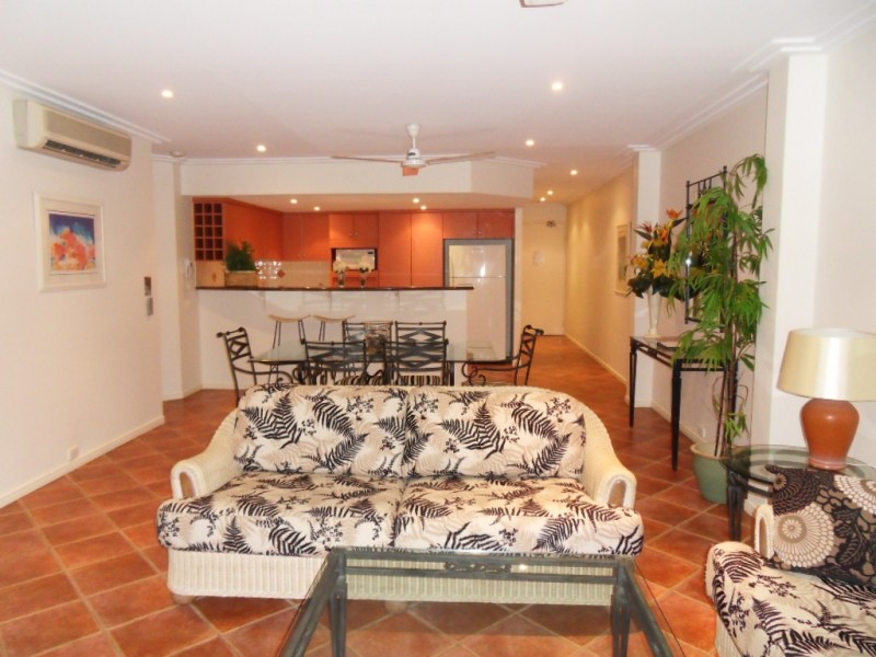 17/23 Veivers Road, Palm Cove QLD 4879