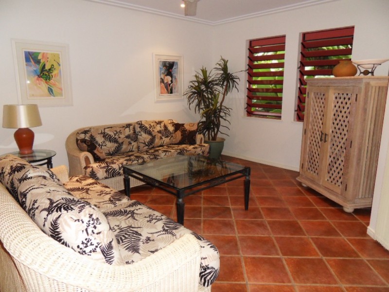 17/23 Veivers Road, Palm Cove QLD 4879