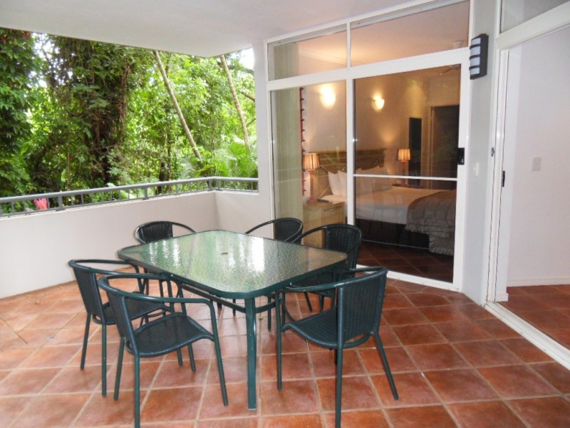 17/23 Veivers Road, Palm Cove QLD 4879