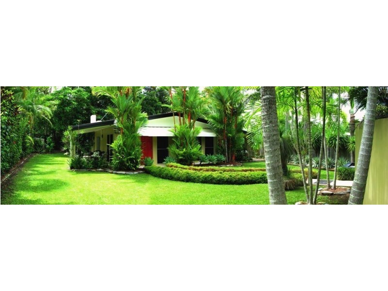 Palm Cove QLD 4879