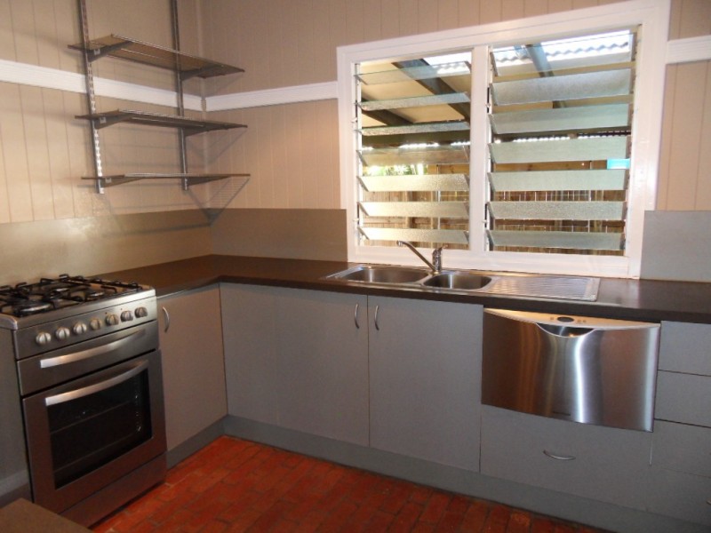 46 Machan Street, Machans Beach QLD 4878