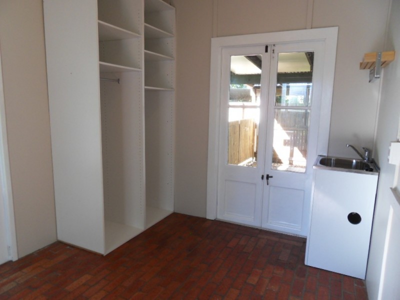 46 Machan Street, Machans Beach QLD 4878