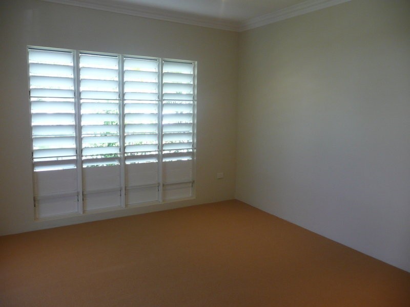 28 Trivia Street, Palm Cove QLD 4879