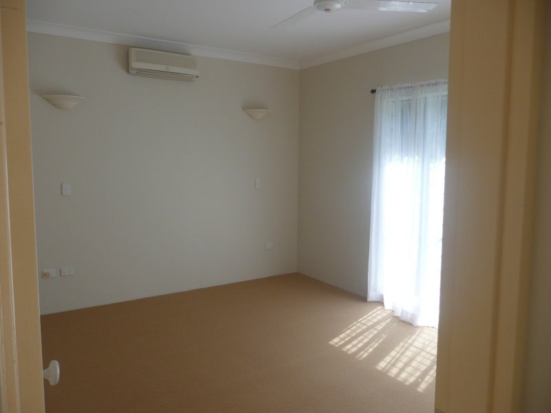 28 Trivia Street, Palm Cove QLD 4879