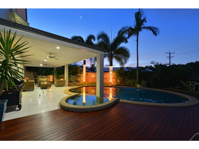 Trinity Beach QLD 4879