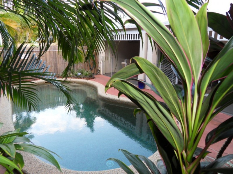 Palm Cove QLD 4879