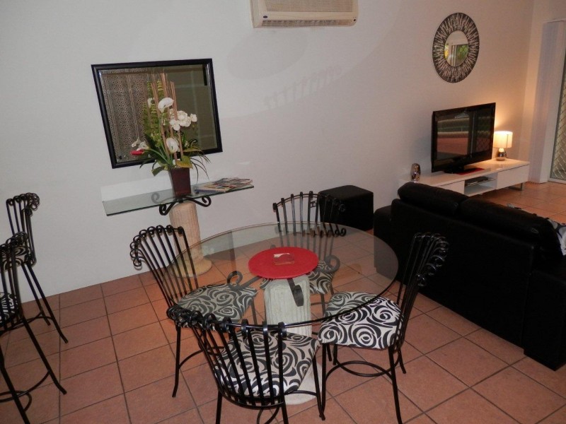 Palm Cove QLD 4879